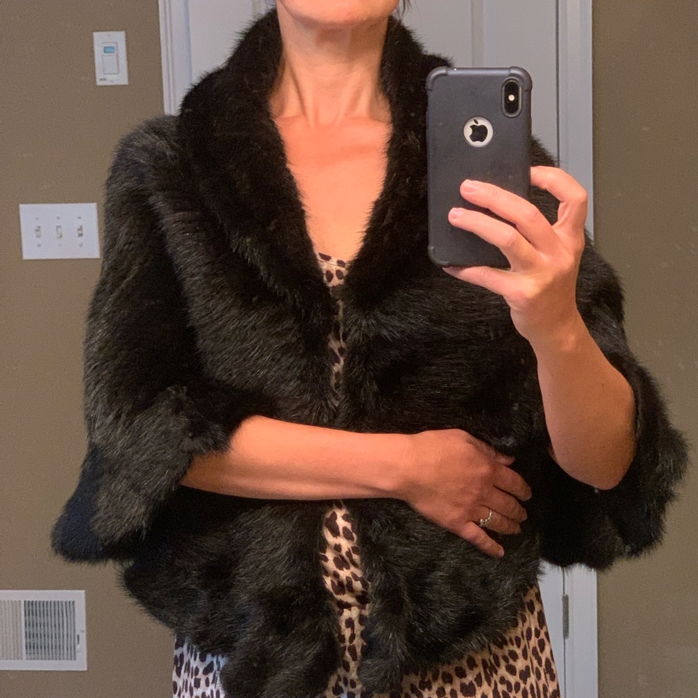 Luxurious real fur woven stole